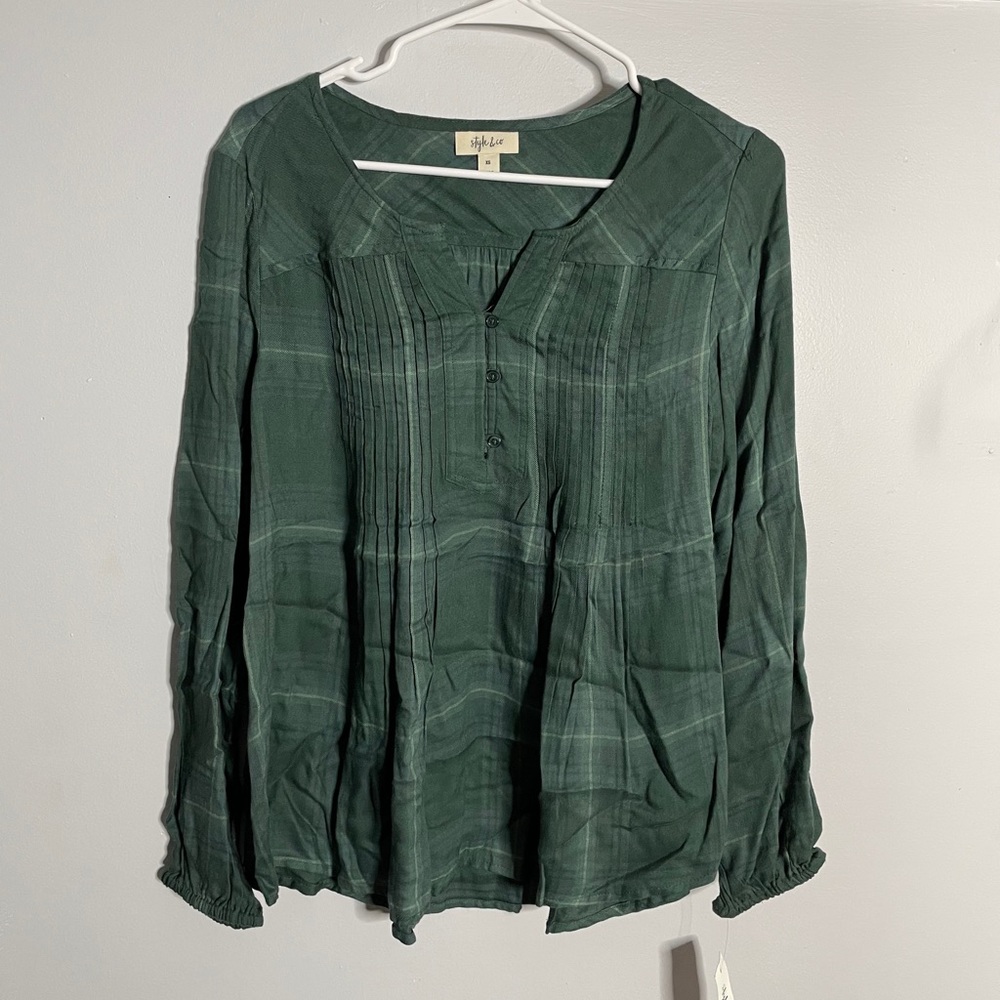 Plaid green pleated button blouse